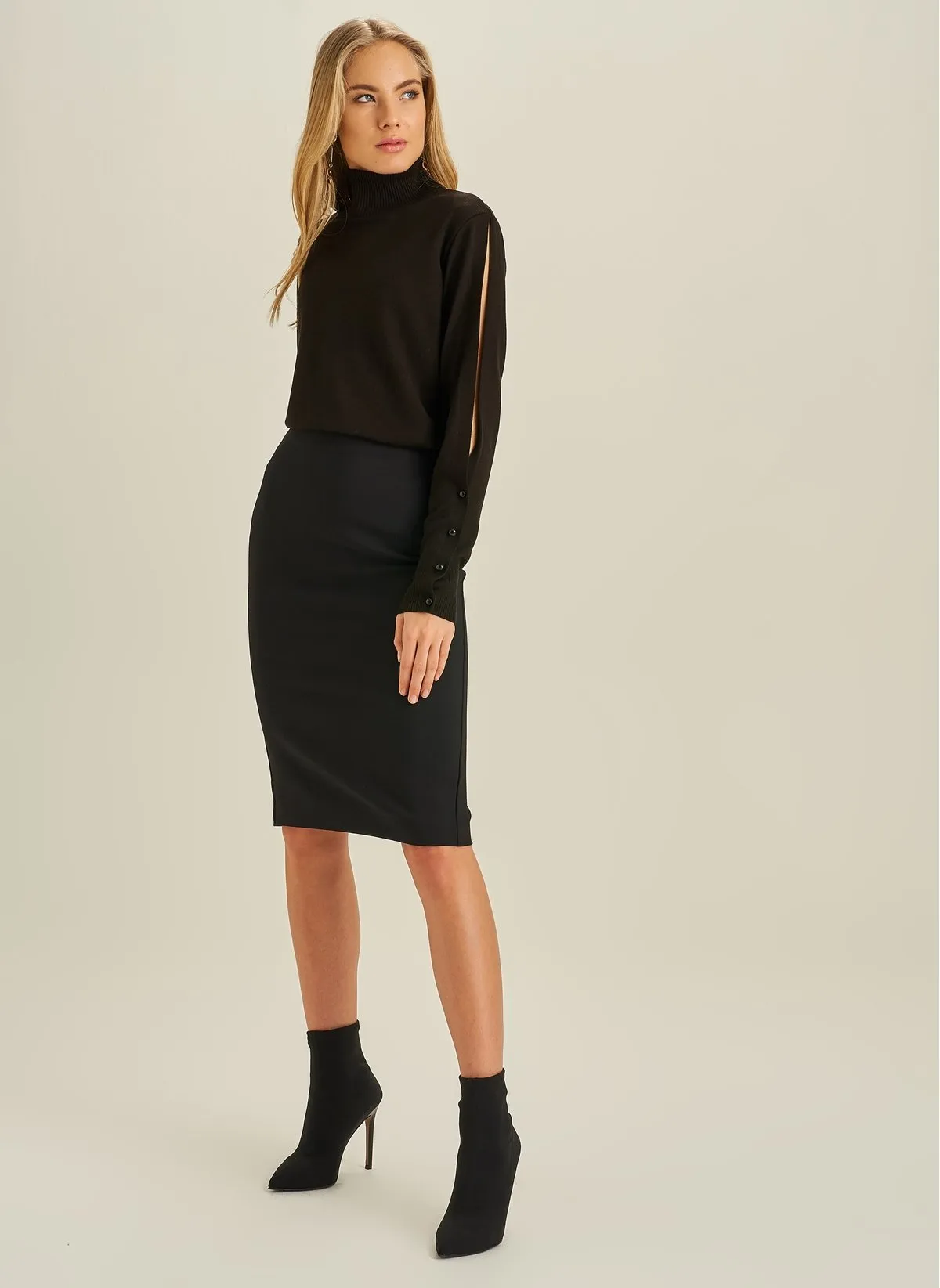 1053 Black Pencil Skirt