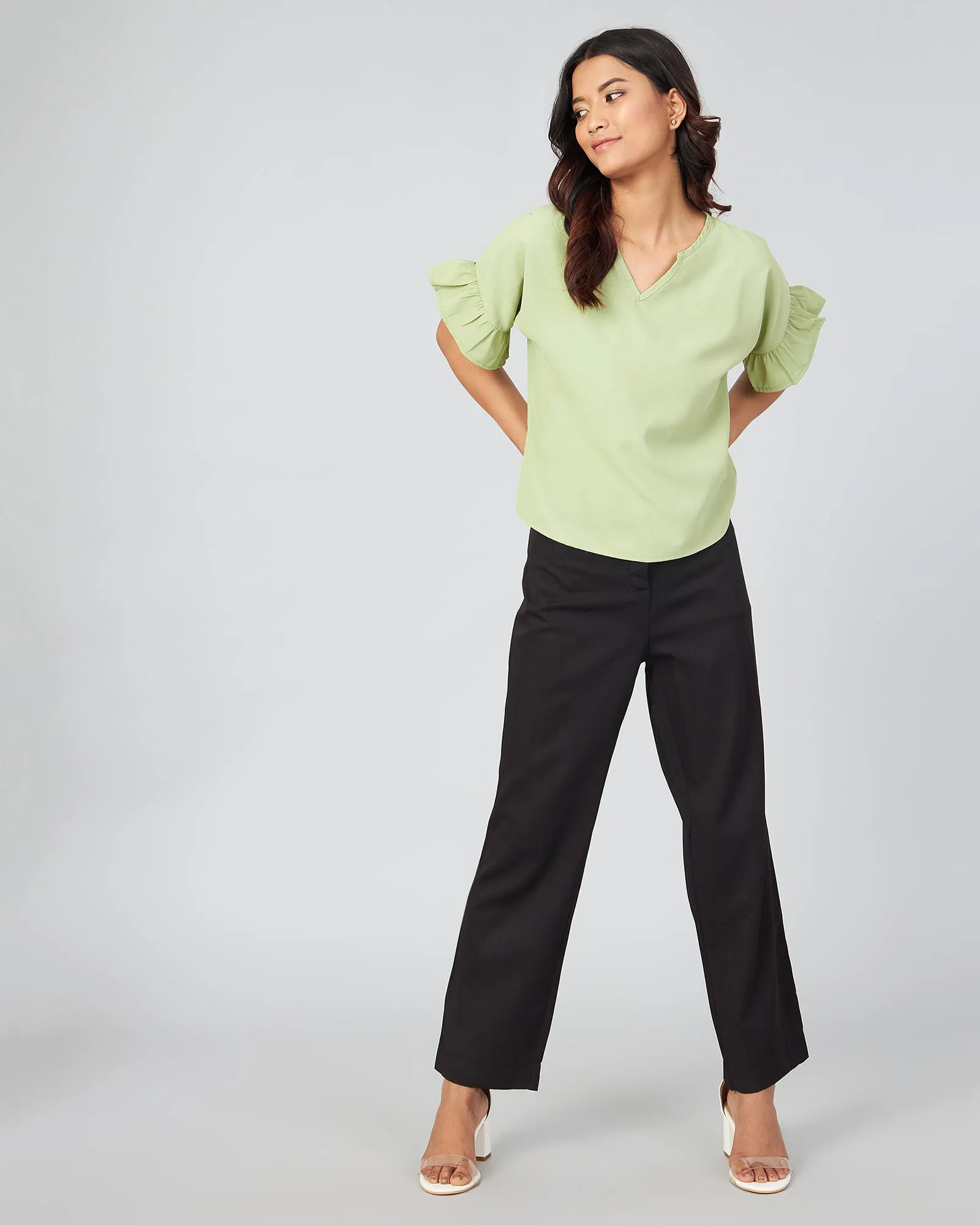Chimpaaanzee Women  Green Solid V-Round Ruffled Sleeve Top