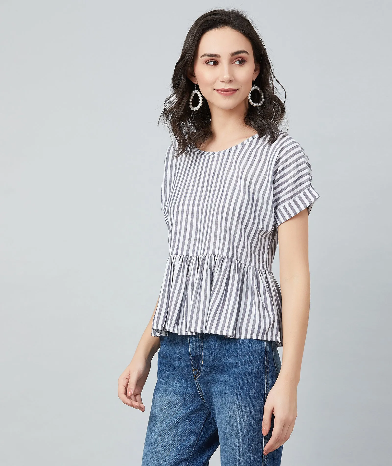 Chimpaaanzee Women White and Black Single Stripe Frill Style Top