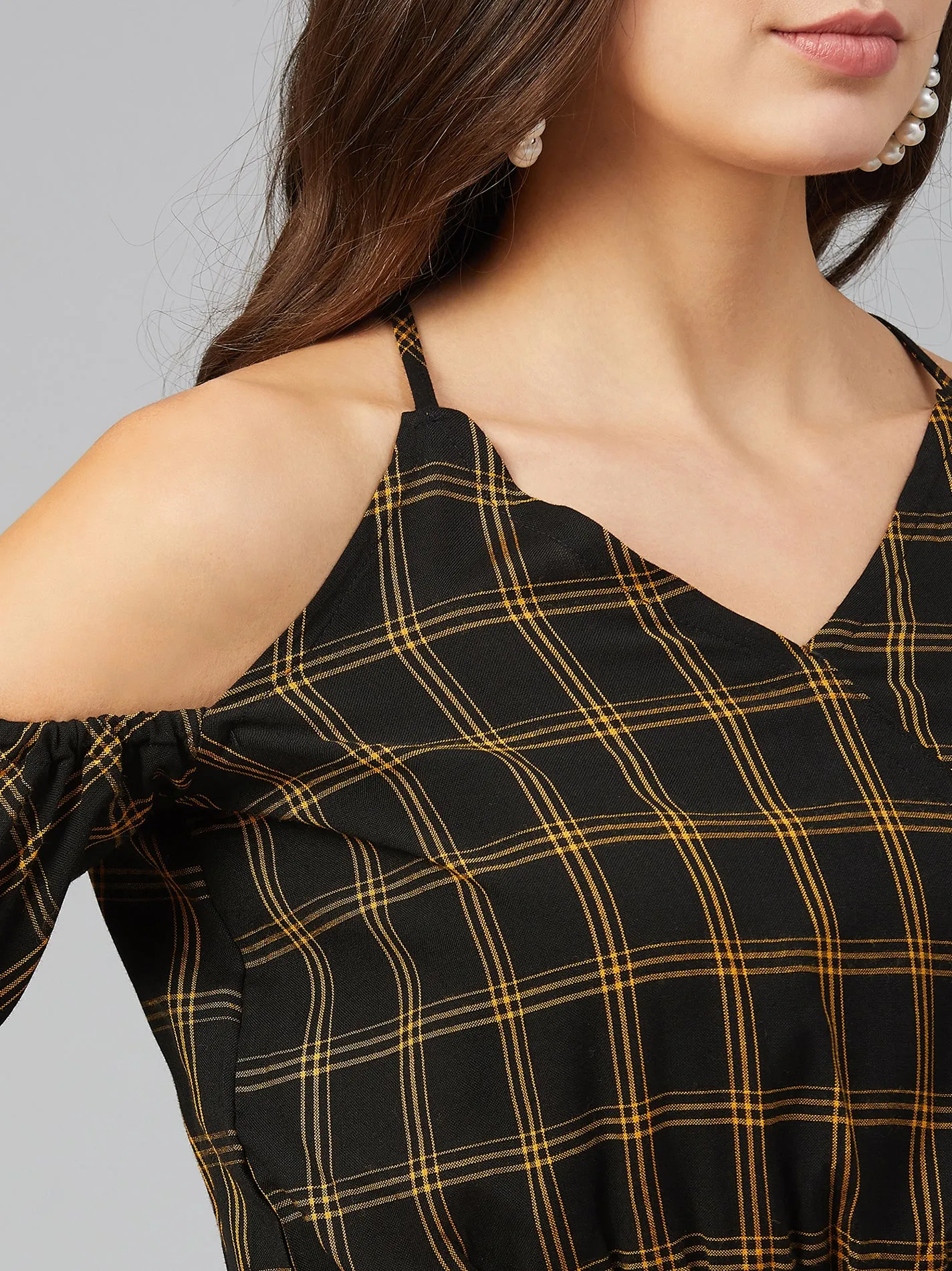 Chimpaaanzee Women Yellow Checks Cold Shoulder Crop Top