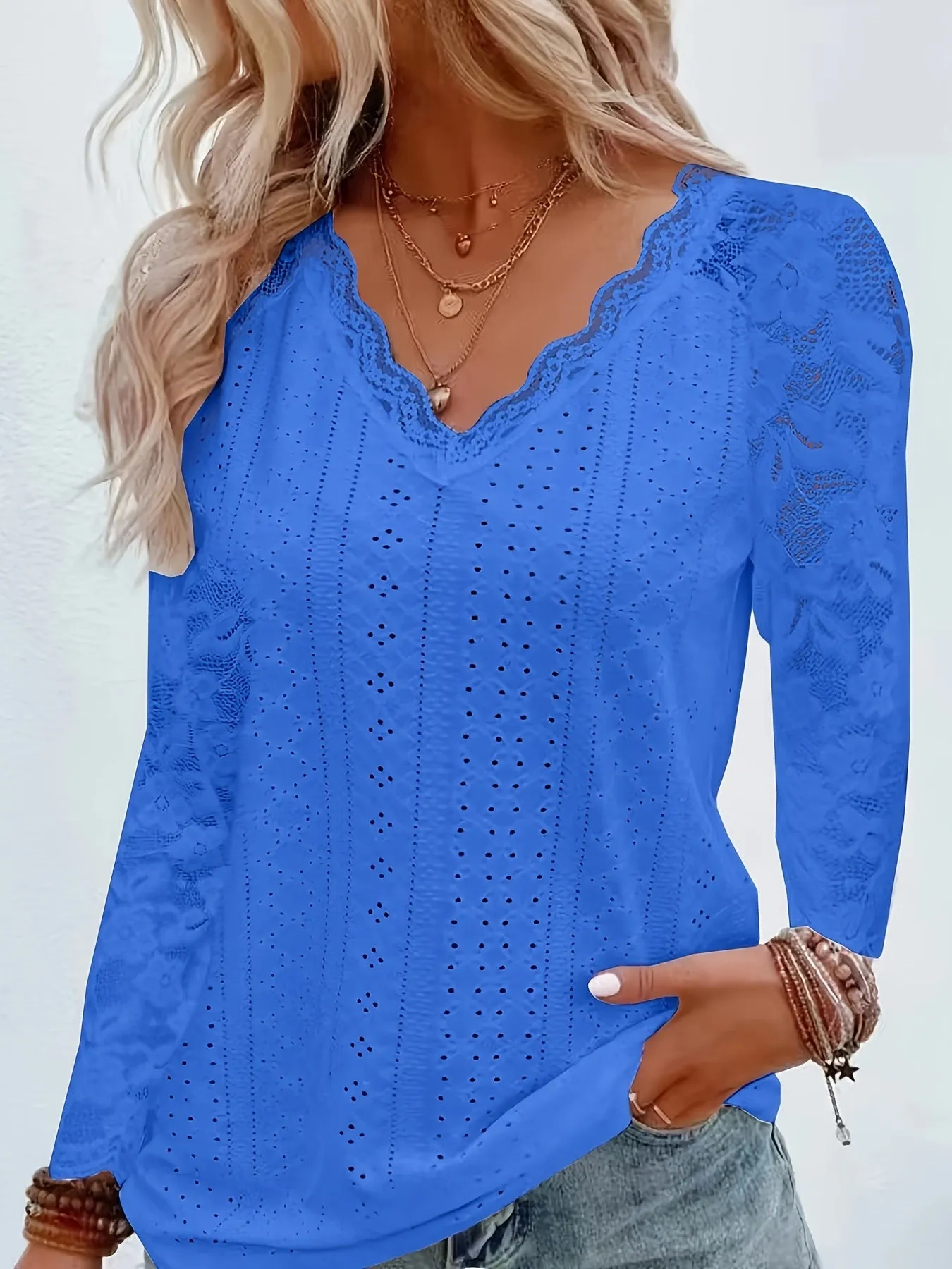 Elegant Contrast Lace V-neck T-shirt, Long Sleeve, Ideal for Spring & Fall.