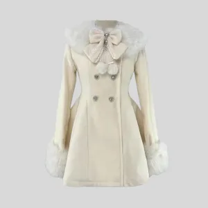 Elegant Fur Coat With Bow - Ivory