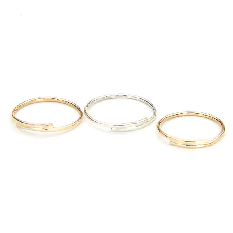 MADDIE HAMMERED RING