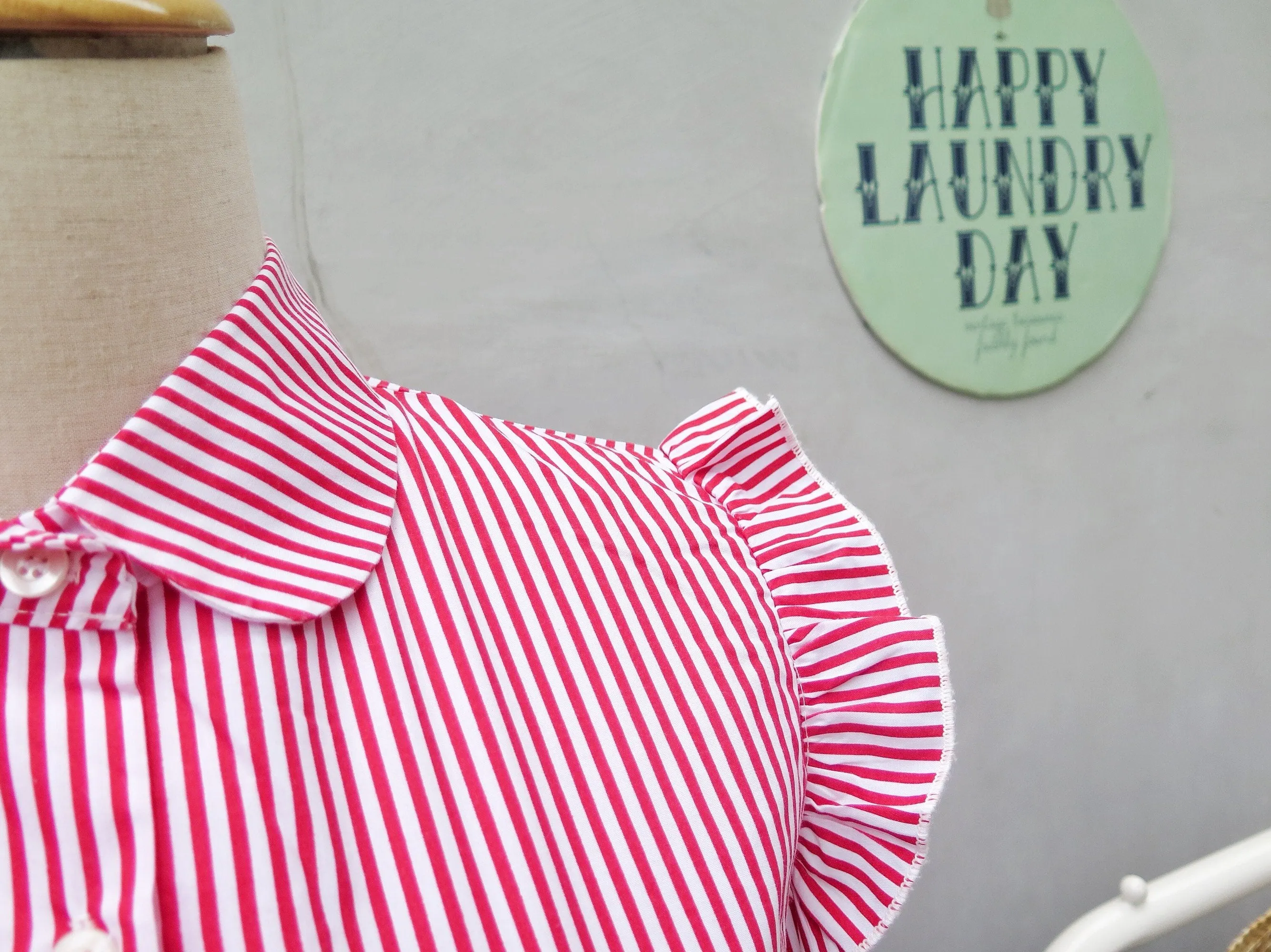 New year Hooray! | Vintage 1960s 1970s Vertical red white stripes Tie-front Shirt blouse
