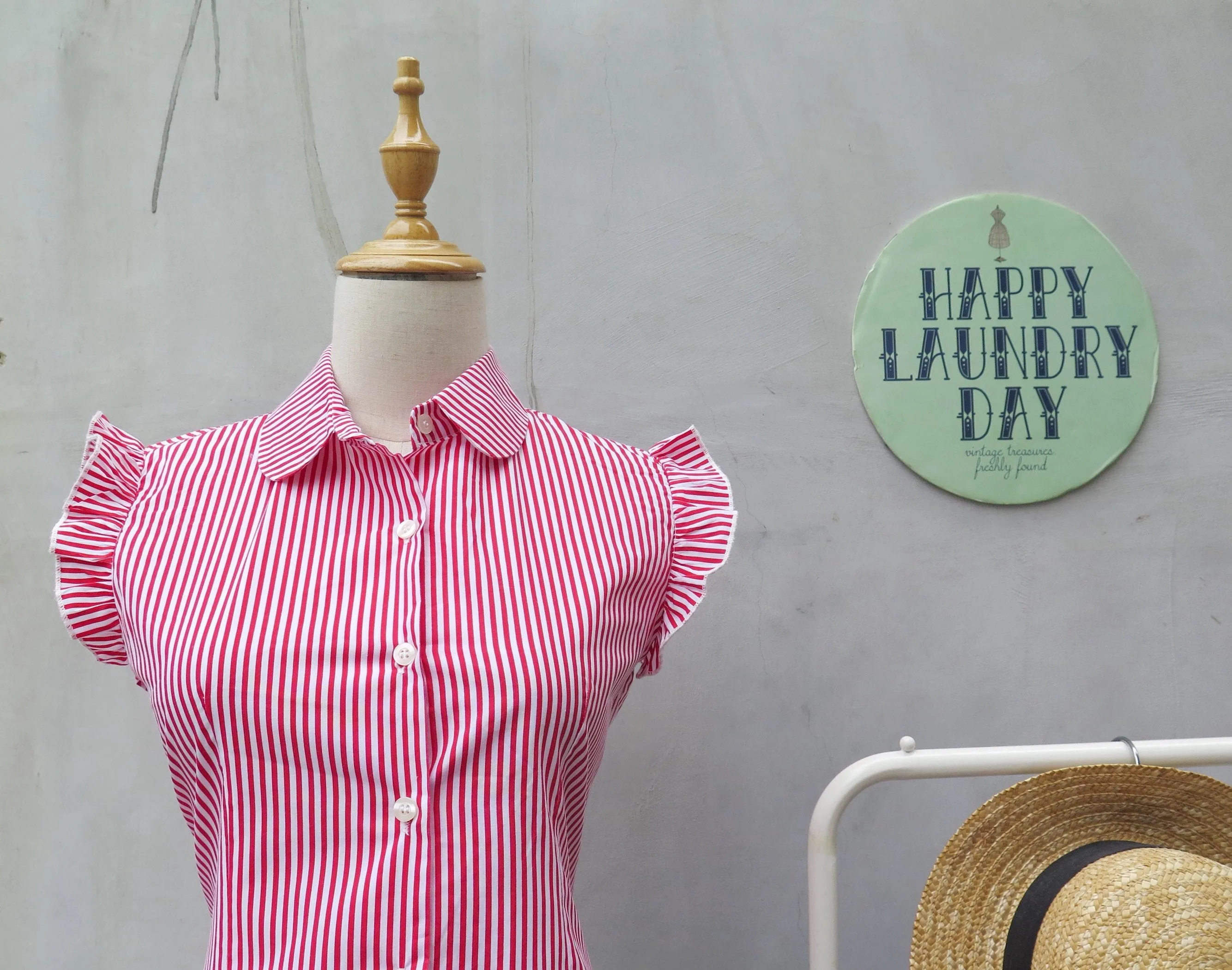New year Hooray! | Vintage 1960s 1970s Vertical red white stripes Tie-front Shirt blouse