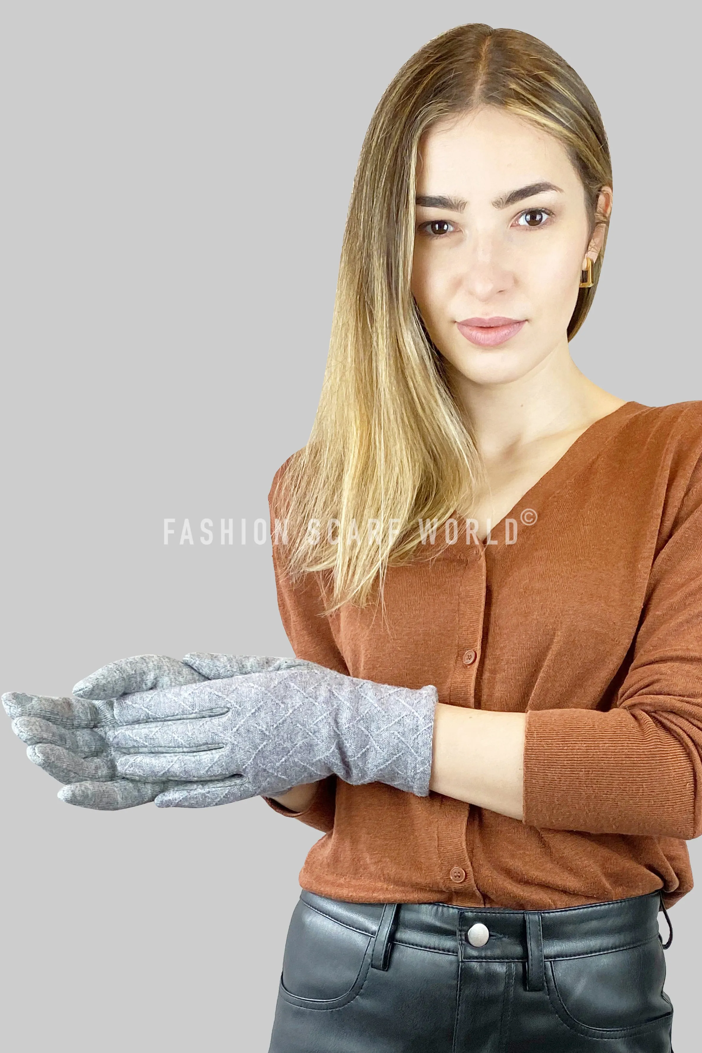 Warm Diamond Effect Touchscreen Gloves With Glitter Thread